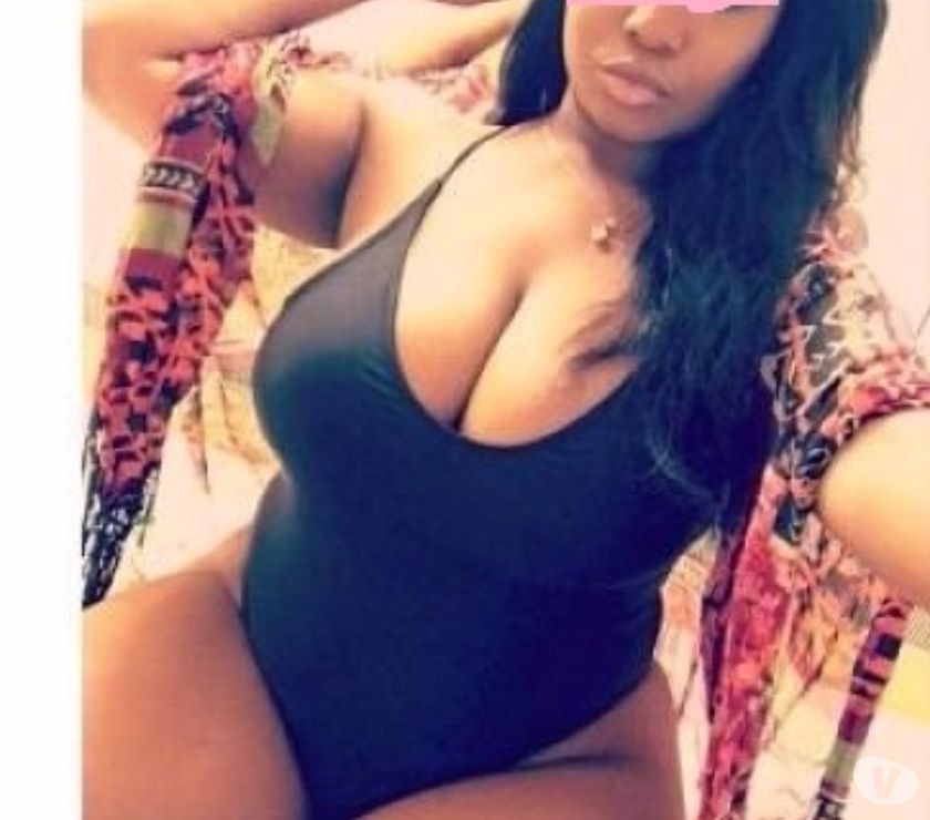 Relaxation intense avec une magnifique jeune femme